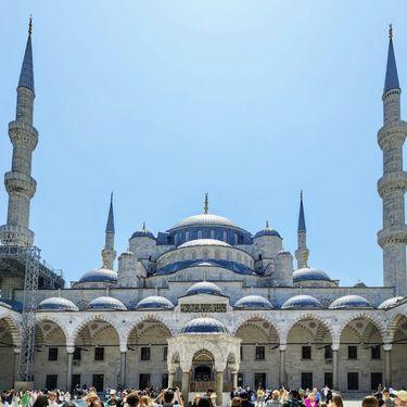 From Grand Bazaars to Golden Beaches– Istanbul & Antalya Holiday