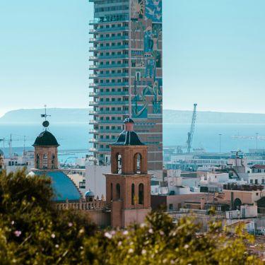 Hotel Daniya Alicante – Modern Comfort in the Heart of the City
