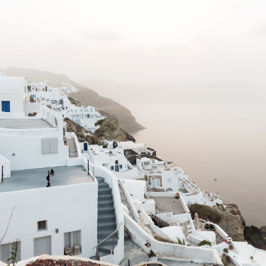 Stay at Atlantis Beach Villa, Santorini – a 4★ beachfront haven near Perivolos Beach, featuring modern